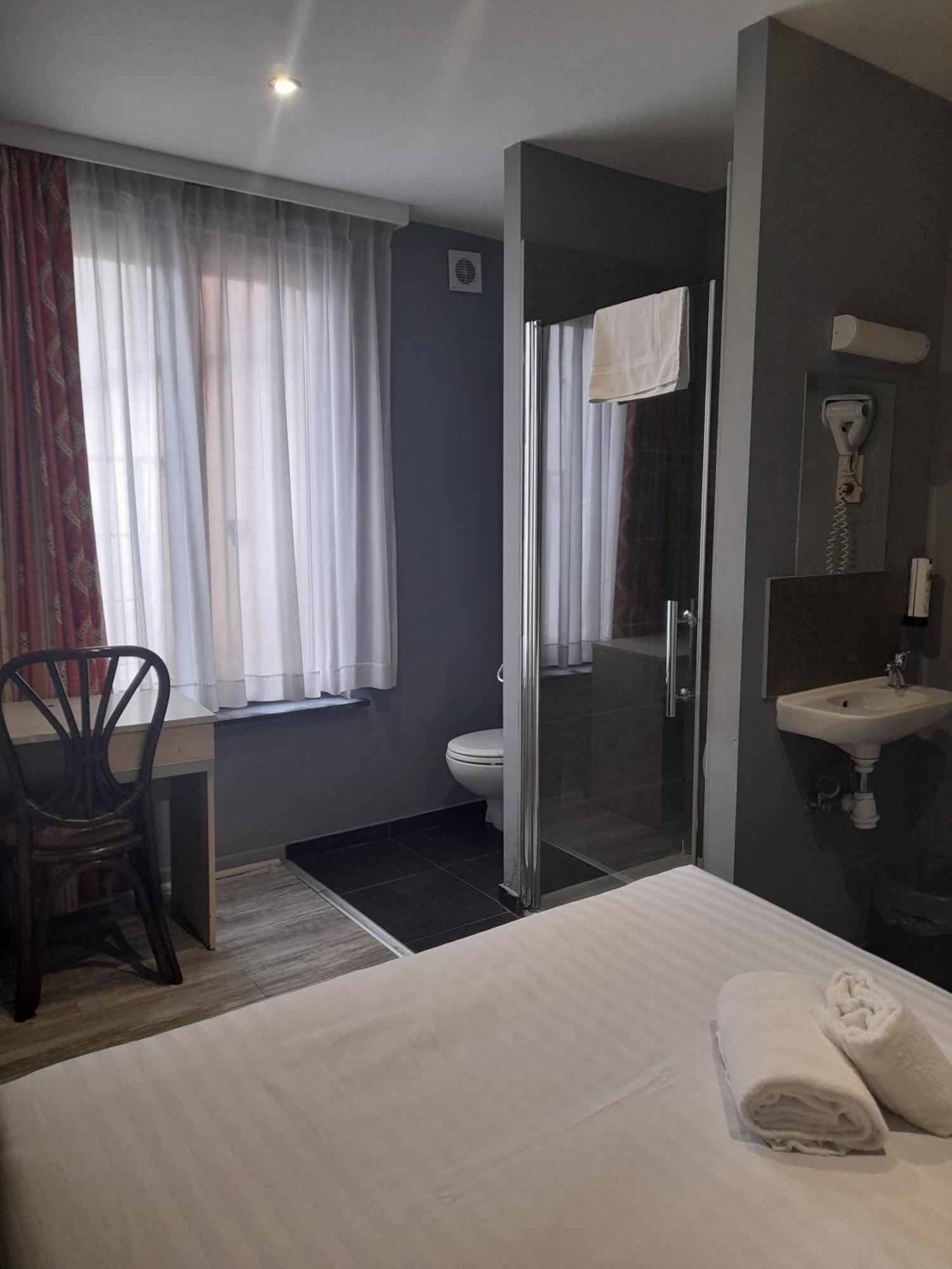 Hotel Albergo Saint-Josse-ten-Noode Exterior photo